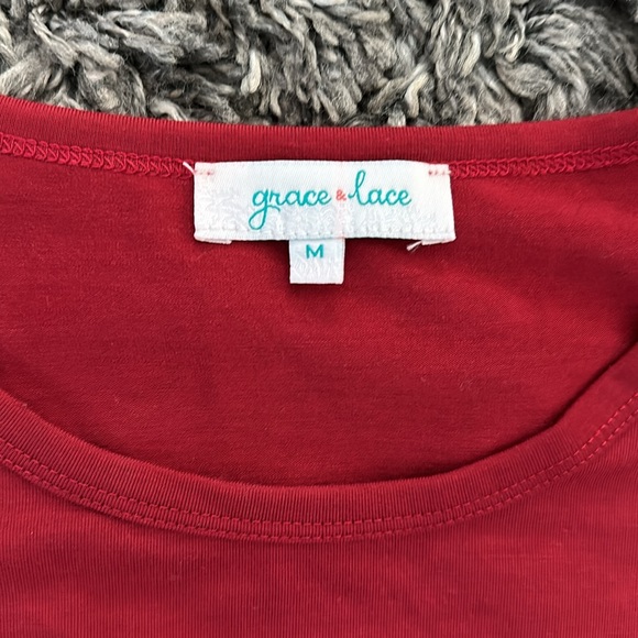 Grace & Lace Top, red, size medium - Picture 2 of 3